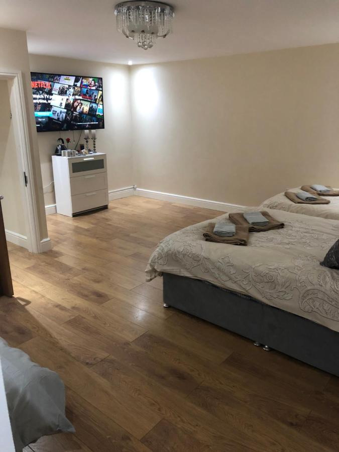 Big Room Rusholme With Tv And Private Bathroom-Parking&Wifi Манчестер Экстерьер фото