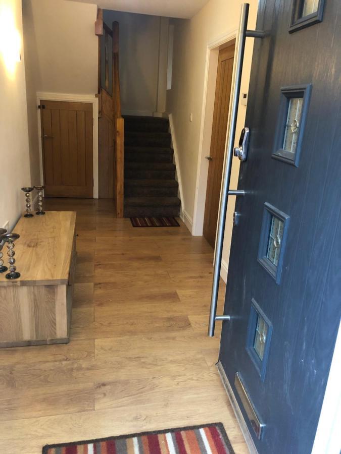 Big Room Rusholme With Tv And Private Bathroom-Parking&Wifi Манчестер Экстерьер фото