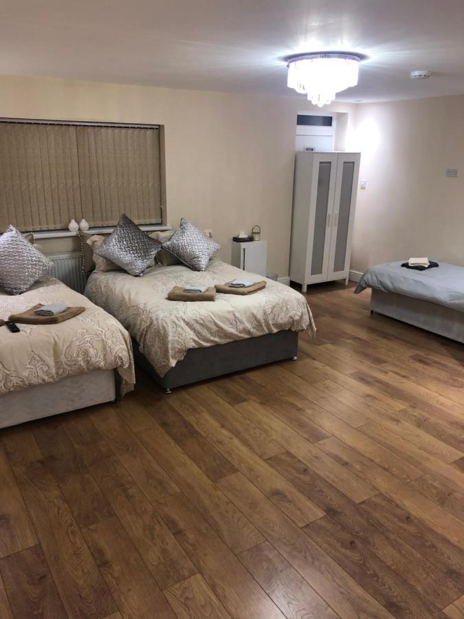Big Room Rusholme With Tv And Private Bathroom-Parking&Wifi Манчестер Экстерьер фото