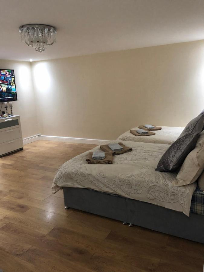 Big Room Rusholme With Tv And Private Bathroom-Parking&Wifi Манчестер Экстерьер фото