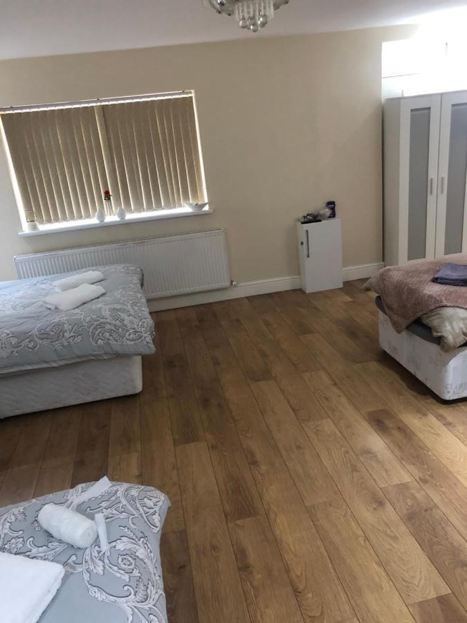 Big Room Rusholme With Tv And Private Bathroom-Parking&Wifi Манчестер Экстерьер фото